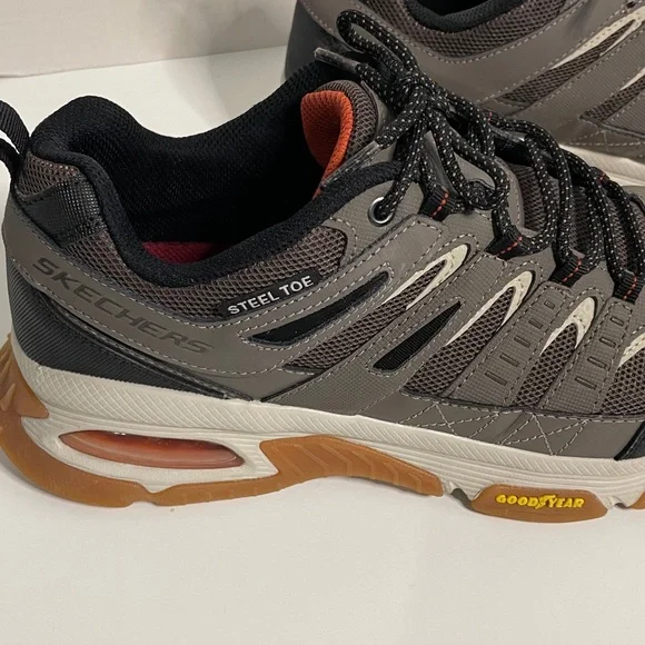 Skechers  Men's  Size 11.5  - Men's  Rugged Professional Steel Toe  Shoes - Picture 2 of 8